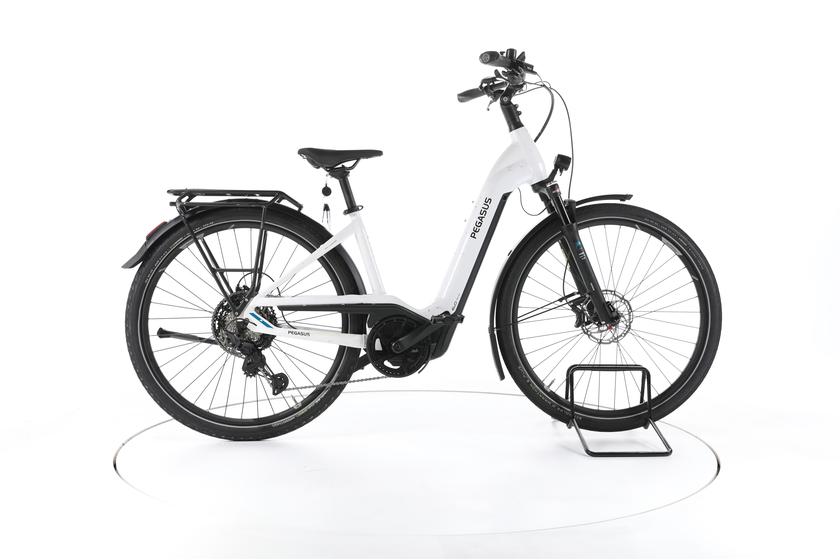Pegasus Premio EVO 11 "40 Years" Trekking E-Bike Tiefeinsteiger 2023