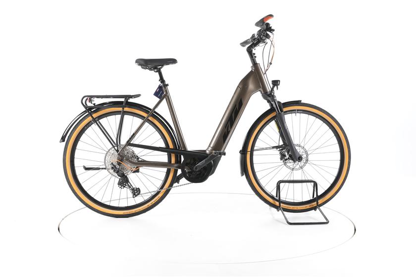 KTM Macina Ultimate Pro Trekking E-Bike Tiefeinsteiger