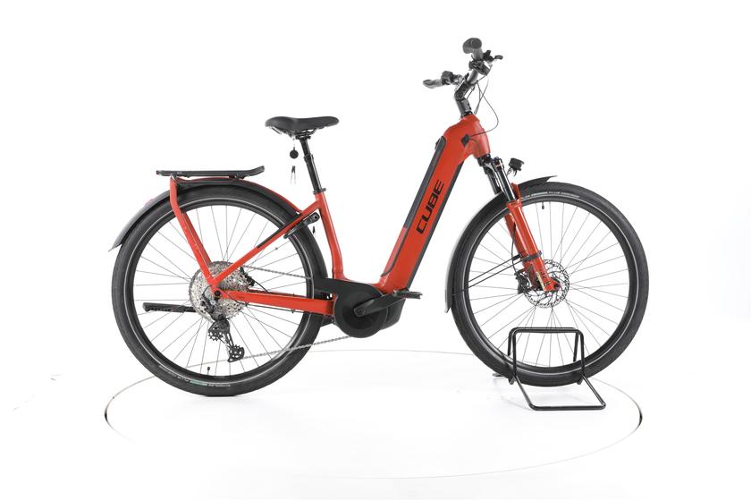 Cube Kathmandu Hybrid EXC Trekking E-Bike Tiefeinsteiger