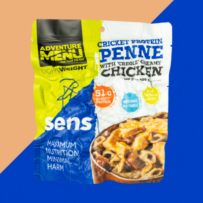 SENS Vakuumgetrocknete Mahlzeit mit Penne aus Grillenprotein -